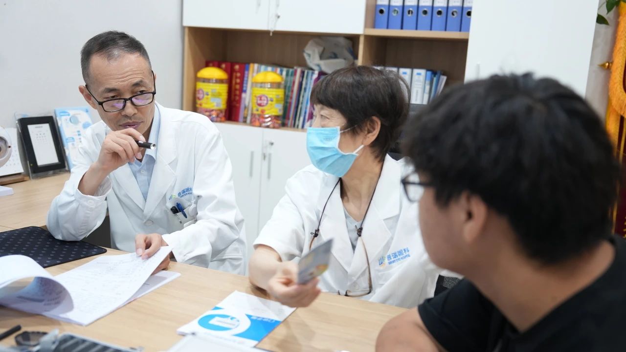斜弱视专家张超主任科普：从眼球震颤到健康预警