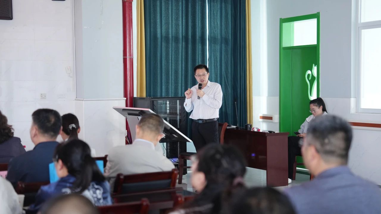 河南“明亮工程”疑难眼病会诊公益活动