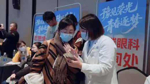 郑州举办公益军队院校报考招生交流会