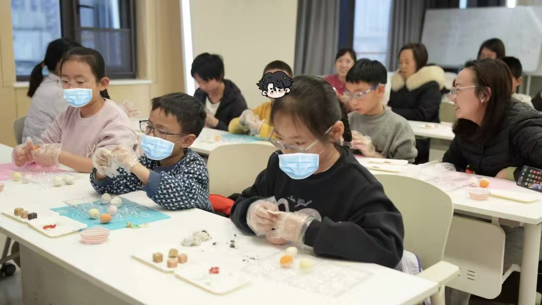 郑州普瑞眼科医院举办特色亲子活动喜迎佳节